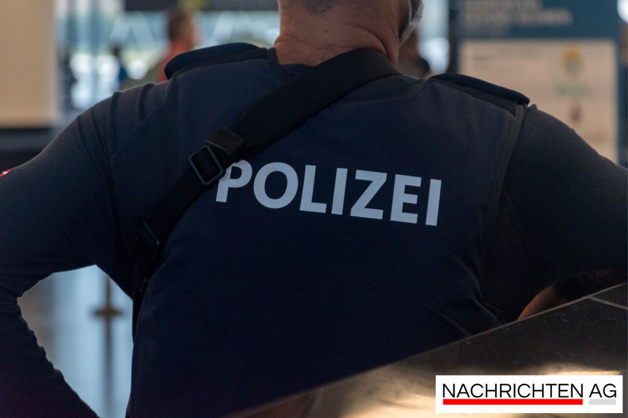 Zwei Taschendiebe im Kölner Hauptbahnhof: Polizei bittet um Hinweise!