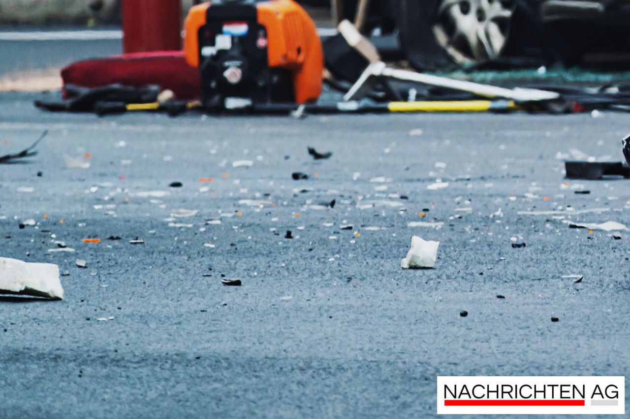 Schwerer Motorradunfall auf der A57: Fahrer kämpft um sein Leben!