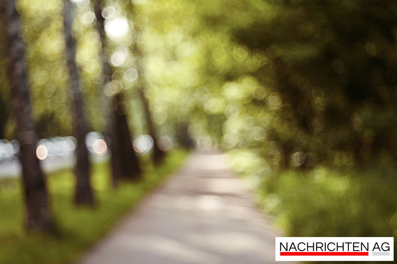 Rabatz im Schauspiel Köln: Fritschs chaotische Antwort auf die Krise!